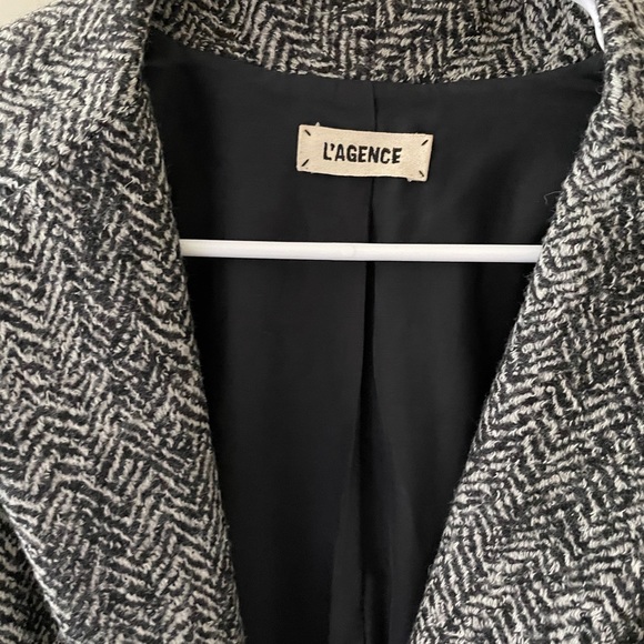 L’AGENCE Silk and Wool Blazer - Picture 4 of 6